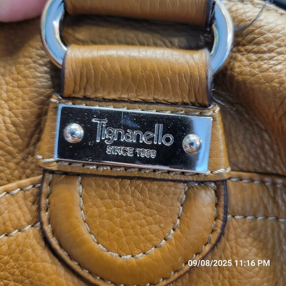 Tignanello Women's Pebbled Leather Tan Double Handle Shoulder Bag - Picture 2 of 9